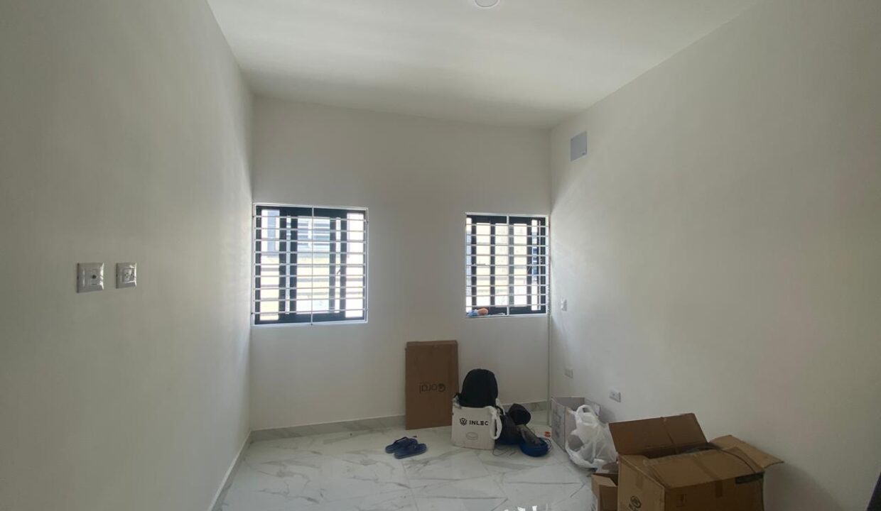 WhatsApp Image 2024-10-18 at 3.56.02 PM (8)
