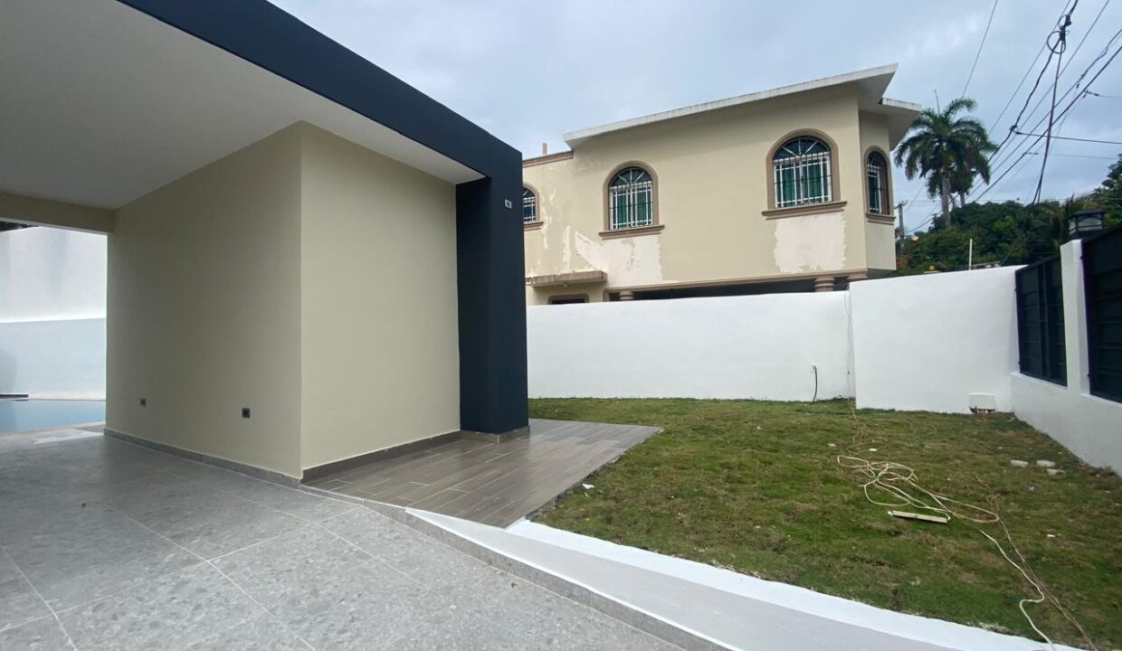 WhatsApp Image 2025-04-12 at 4.04.28 PM (1)