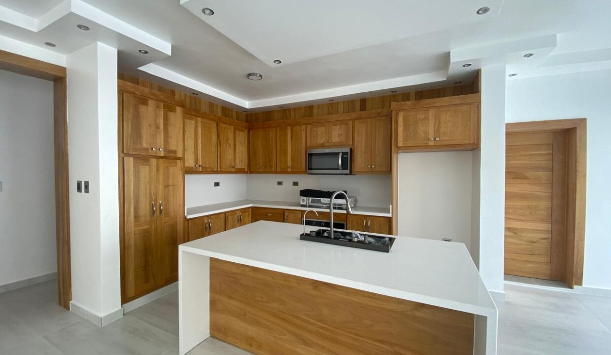 WhatsApp Image 2025-04-12 at 4.04.31 PM (10)