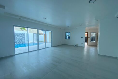 WhatsApp Image 2025-04-12 at 4.04.31 PM