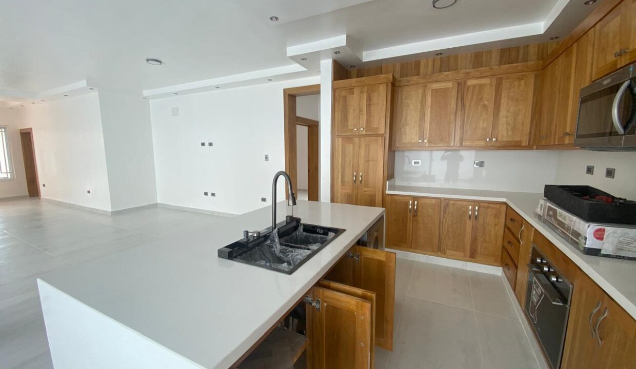 WhatsApp Image 2025-04-12 at 4.04.31 PM (9)