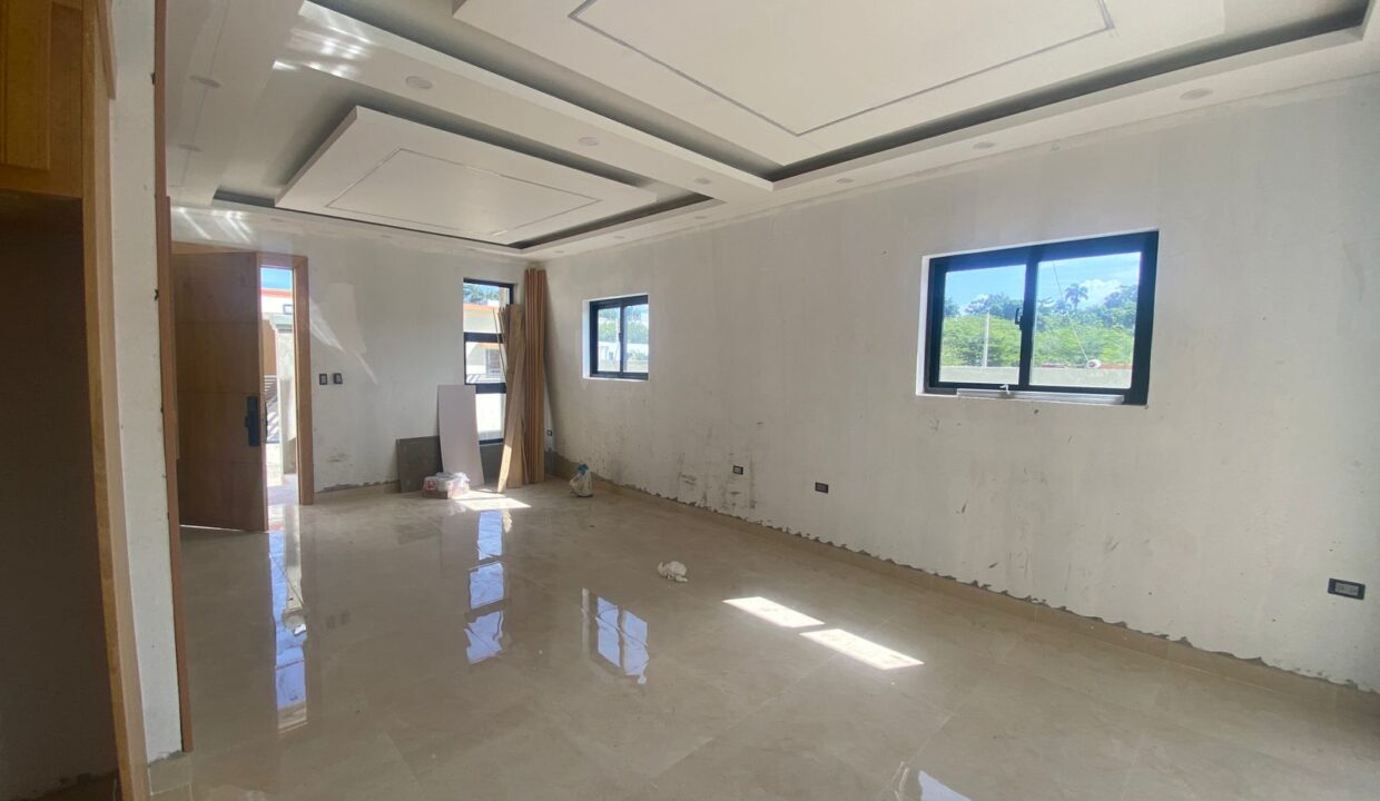WhatsApp Image 2025-06-10 at 10.51.13 AM