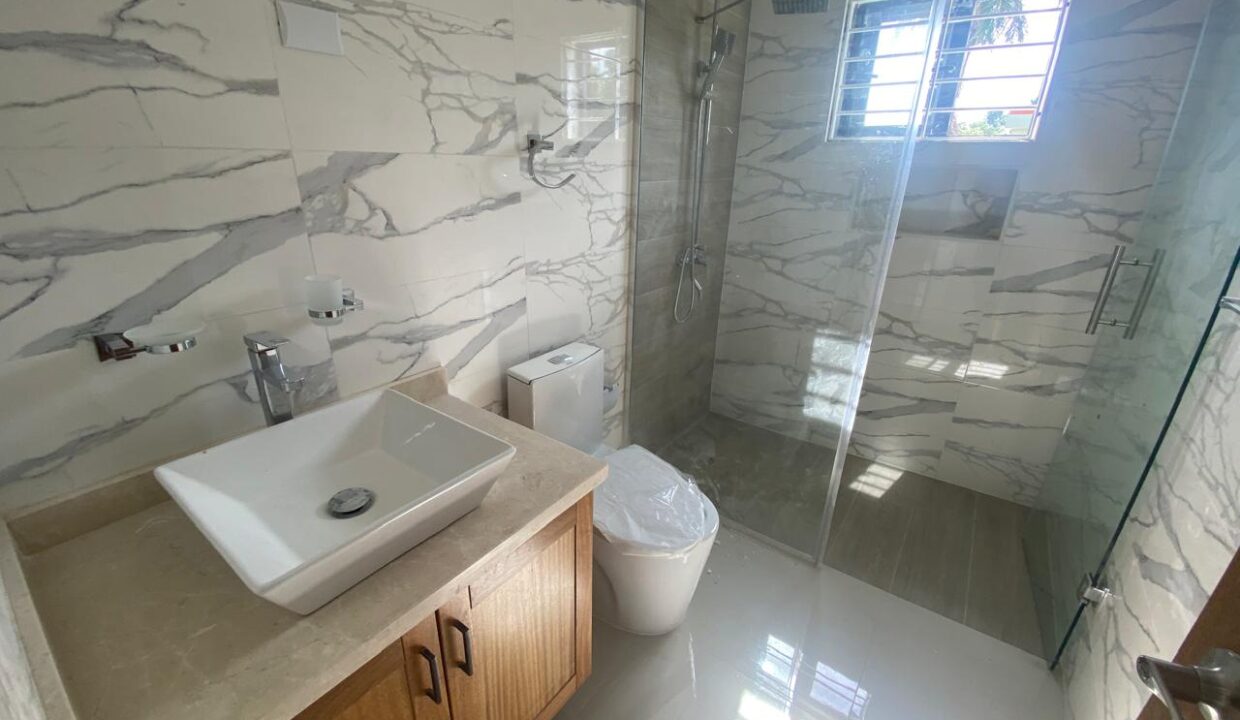 WhatsApp Image 2024-10-18 at 3.56.02 PM (2)