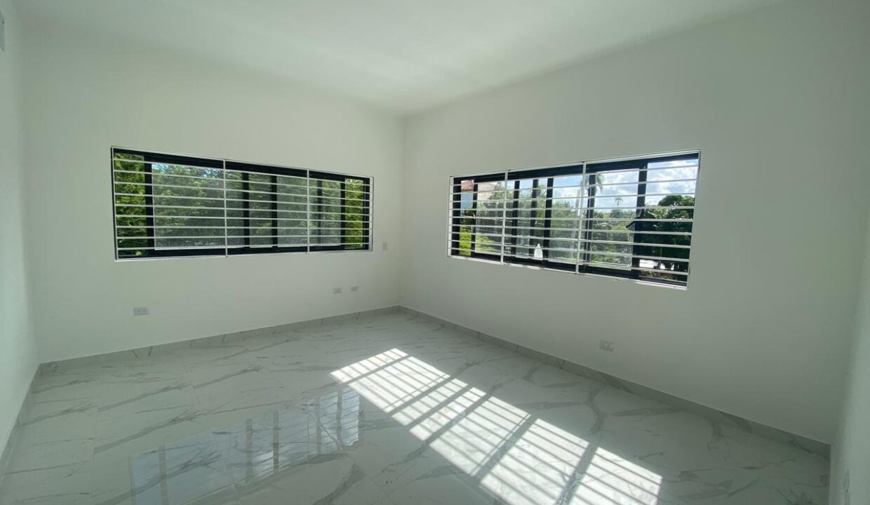 WhatsApp Image 2024-10-18 at 3.56.02 PM (3)