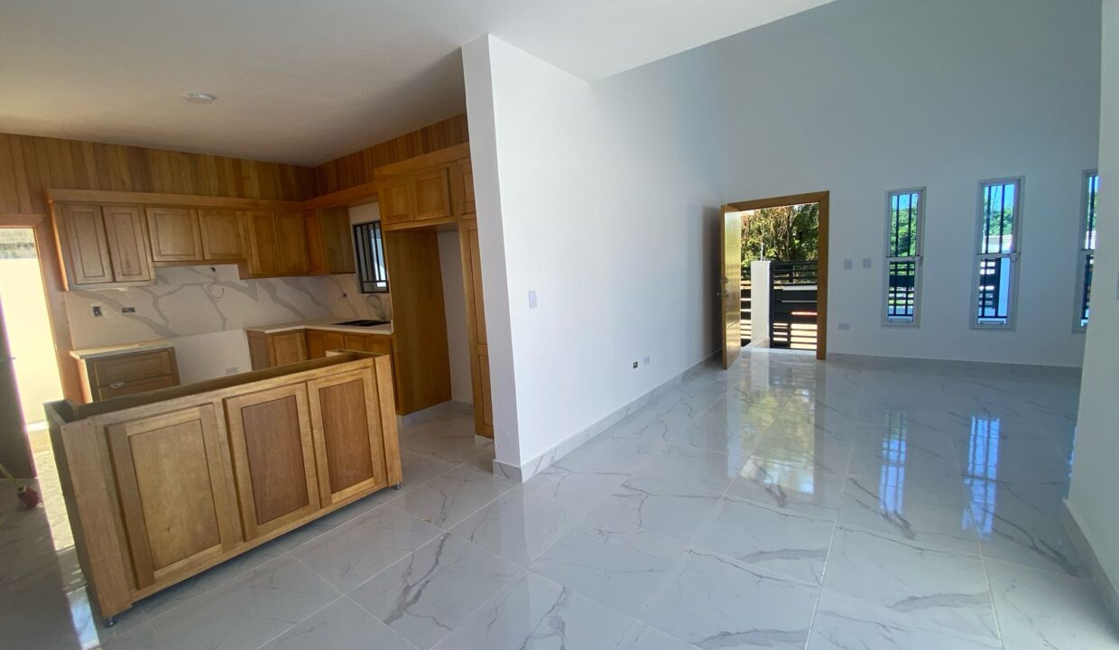 WhatsApp Image 2025-03-03 at 2.57.38 PM (1) - copia