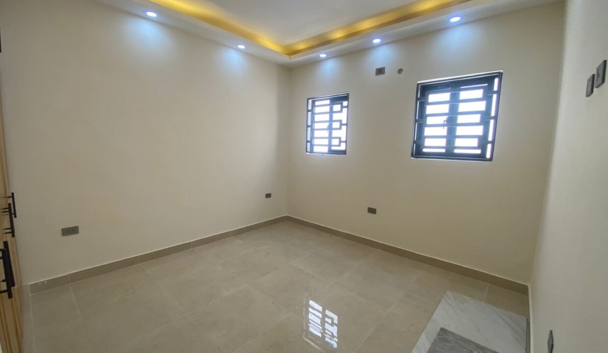 WhatsApp Image 2025-09-09 at 3.26.18 PM (2)