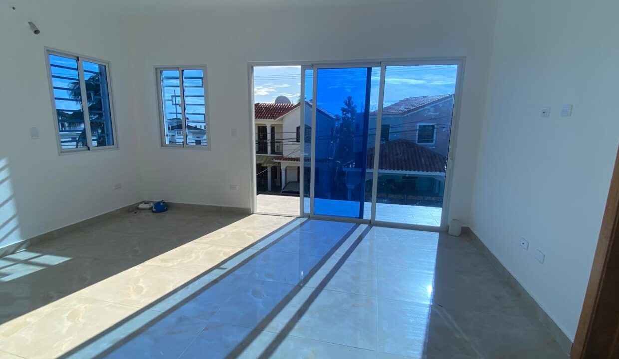 WhatsApp Image 2025-11-05 at 9.34.57 AM (8)