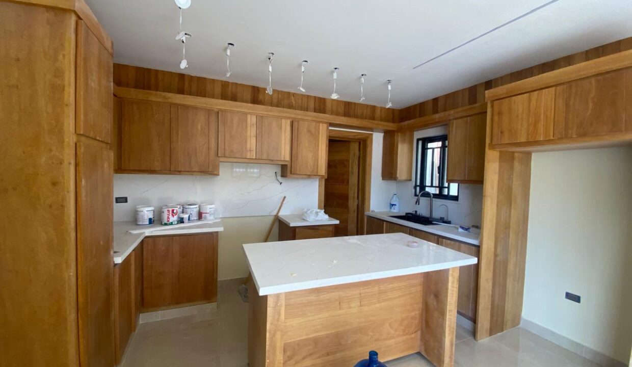 WhatsApp Image 2025-11-13 at 4.31.21 PM (1)