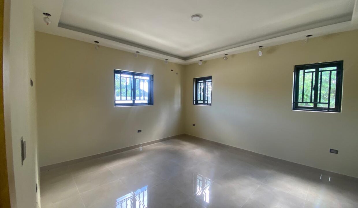 WhatsApp Image 2025-11-13 at 4.31.21 PM (12)