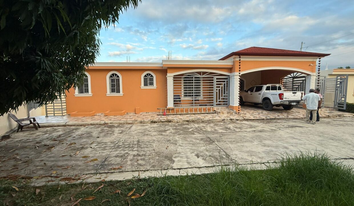 WhatsApp Image 2025-11-19 at 1.23.02 PM (1)